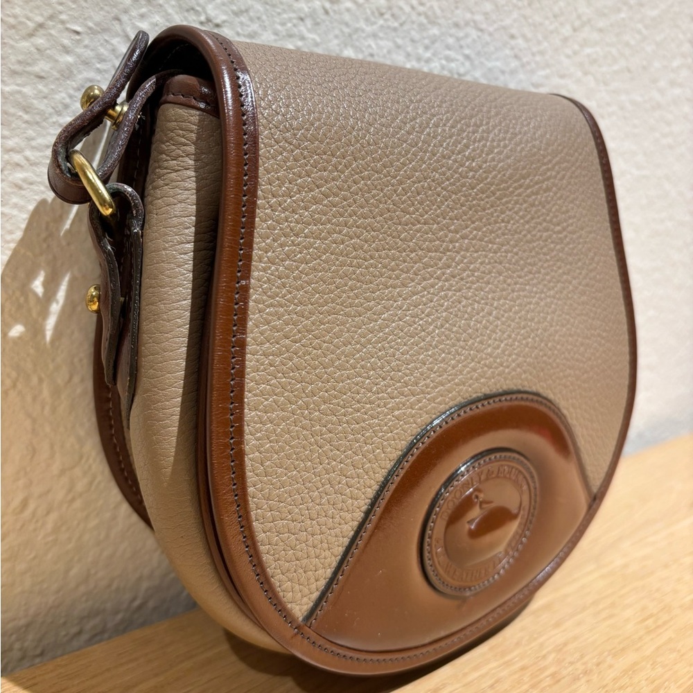 Vintage Dooney and Bourke R750 Saddle - Picture 3 of 8